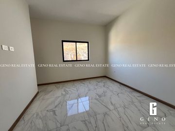 CASA EN VENTA EN ASTURIAS CON PATIO AMPLIO