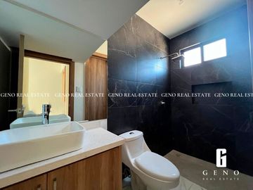 CASA EN VENTA EN ASTURIAS CON PATIO AMPLIO