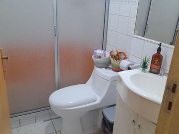 Vendo remodelado departamento en Villa Padre Hurtado