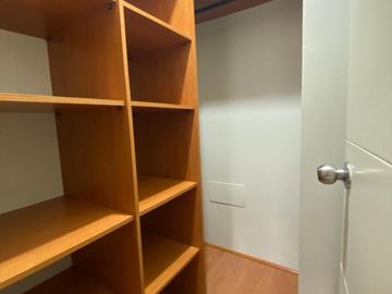 REBAJADO!! Cómodo Dpto 2 Dorm 2 Baño, Estac. y Bod. en Barrio Histórico