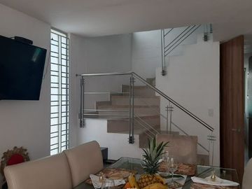 VENTA CASA ESQUINERA SECTOR PRADOS DEL ESTE