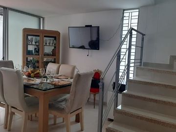 VENTA CASA ESQUINERA SECTOR PRADOS DEL ESTE