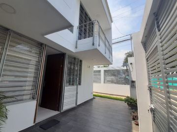 VENTA CASA ESQUINERA SECTOR PRADOS DEL ESTE