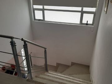 VENTA CASA ESQUINERA SECTOR PRADOS DEL ESTE