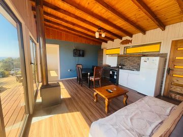 Casa vista al mar, Tres Peñas, Pelluhue.
