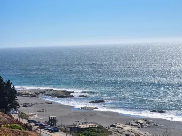 Casa vista al mar, Tres Peñas, Pelluhue.