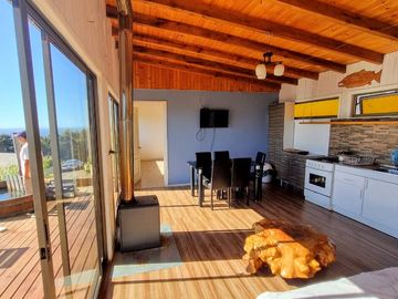 Casa vista al mar, Tres Peñas, Pelluhue.