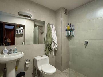 Departamento central en venta en avenida universitaria