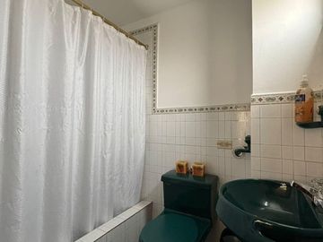 Departamento central en venta en avenida universitaria