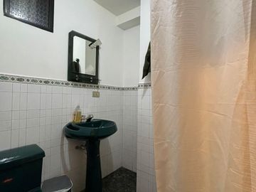 Departamento central en venta en avenida universitaria