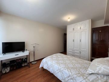 Departamento central en venta en avenida universitaria
