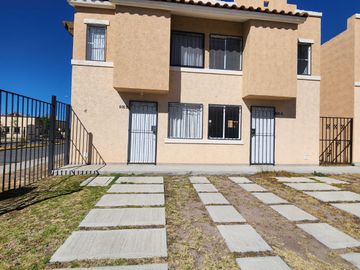 CASA EN VENTA EN PACHUCA EN REAL NAVARRA HGO