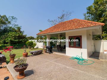 (HS332-04) Outstanding 4-Bedroom Family Home with Swimming Pool for Sale in Luang Nuea, Doi Saket