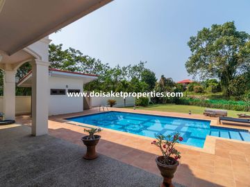 (HS332-04) Outstanding 4-Bedroom Family Home with Swimming Pool for Sale in Luang Nuea, Doi Saket