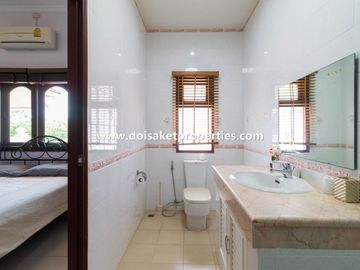 (HS332-04) Outstanding 4-Bedroom Family Home with Swimming Pool for Sale in Luang Nuea, Doi Saket