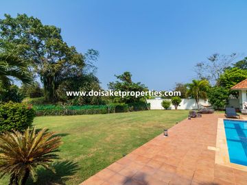 (HS332-04) Outstanding 4-Bedroom Family Home with Swimming Pool for Sale in Luang Nuea, Doi Saket