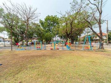 ขายบ้านเดี่ยว รีโนเวทใหม่ พื้นที่ใหญ่มาก บ้านสถาพร รังสิต - คลอง 3