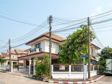 ขายบ้านเดี่ยว รีโนเวทใหม่ พื้นที่ใหญ่มาก บ้านสถาพร รังสิต - คลอง 3