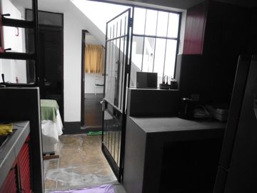 VENDO LINDA CASA REMODELADA CON DPTO INDEPENDIENTE SAN BORJA.