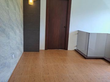 14.5m 4 Bedroom House NEAR TWIN LAKES TAGAYTAY!