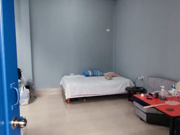 Villas Amobladas en la Paya de Tonsupa cerca al mar, en Venta, cuenta con Piscina.