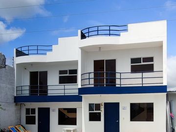 Villas Amobladas en la Paya de Tonsupa cerca al mar, en Venta, cuenta con Piscina.