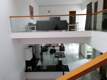 Rumah siap huni di komplek manggarai Jakarta Selatan