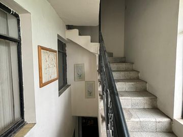 CASA HABITACIÓN SOBRE CORREDOR COMERCIAL EN ESQUINA EN CHIHUAHUA CAPITAL