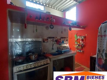 En Venta Casa de 3 Departamentos en Machala Lotización La Primavera 3