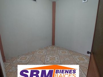 En Venta Casa de 3 Departamentos en Machala Lotización La Primavera 3