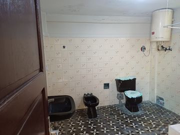 VENTA DE CASA EN URB. EL TRAPECIO, CHIMBOTE