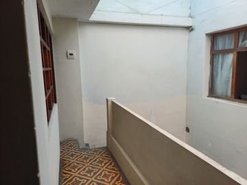 VENTA DE CASA EN URB. EL TRAPECIO, CHIMBOTE