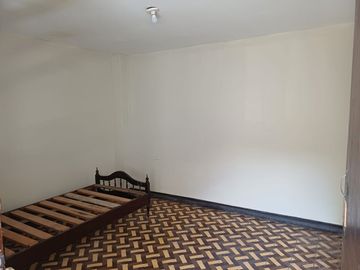 VENTA DE CASA EN URB. EL TRAPECIO, CHIMBOTE