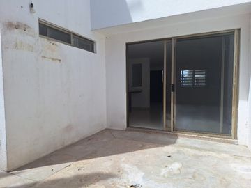 CASA EN VENTA EN PORTON CAÑADA, junto a la antorcha y clínica de fertilidad