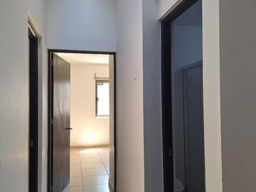 CASA EN VENTA EN PORTON CAÑADA, junto a la antorcha y clínica de fertilidad