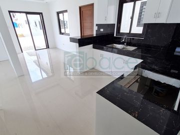 5Bedroom Elegant Finish House and Lot beside SM San Pablo