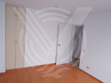 SE VENDE DEPARTAMENTO DE 135M2 CON AIRES INDEPENDIENTE Y COPIA LITERAL INDEPENDIENTE