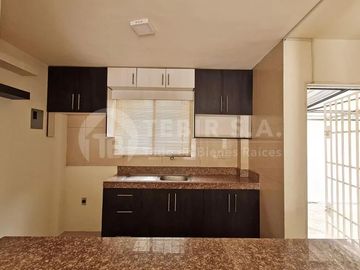Venta de Casa en Urbanización Villa Bonita, etapa 5, Vía a Daule