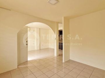 Venta de Casa en Urbanización Villa Bonita, etapa 5, Vía a Daule