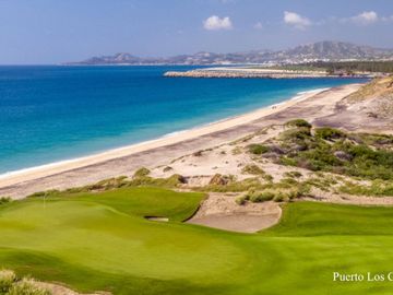 Condominio con jacuzzi, alberca, gimnasio, en venta Puerto los Cabos.