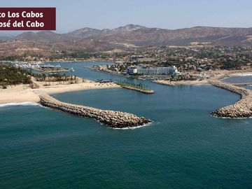 Condominio con jacuzzi, alberca, gimnasio, en venta Puerto los Cabos.