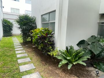 AMPLIO Y MODERNO DEPARTAMENTO en URB. EL DERBY, SURCO