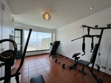 EN VENTA CASA URB. EL MIRADOR, CASUARINA, SANTIAGO DE SURCO