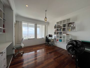 EN VENTA CASA URB. EL MIRADOR, CASUARINA, SANTIAGO DE SURCO