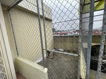 Departamento en Venta Sector La Kennedy de 70 metros, calle de los Jazmines.