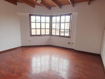 VENDO CASA SOL DE LA MOLINA