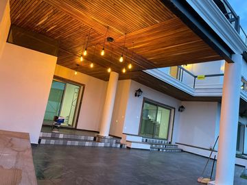 Casa con Alberca Venta en Bugambilias de Lujo Zona Sur Zapopan