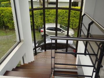 CASA FINCA EN VENTA - VIA RIONEGRO LA CEJA - SECTOR EL CANADÁ