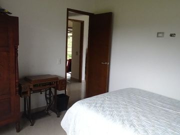 CASA FINCA EN VENTA - VIA RIONEGRO LA CEJA - SECTOR EL CANADÁ