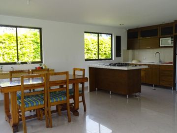CASA FINCA EN VENTA - VIA RIONEGRO LA CEJA - SECTOR EL CANADÁ
